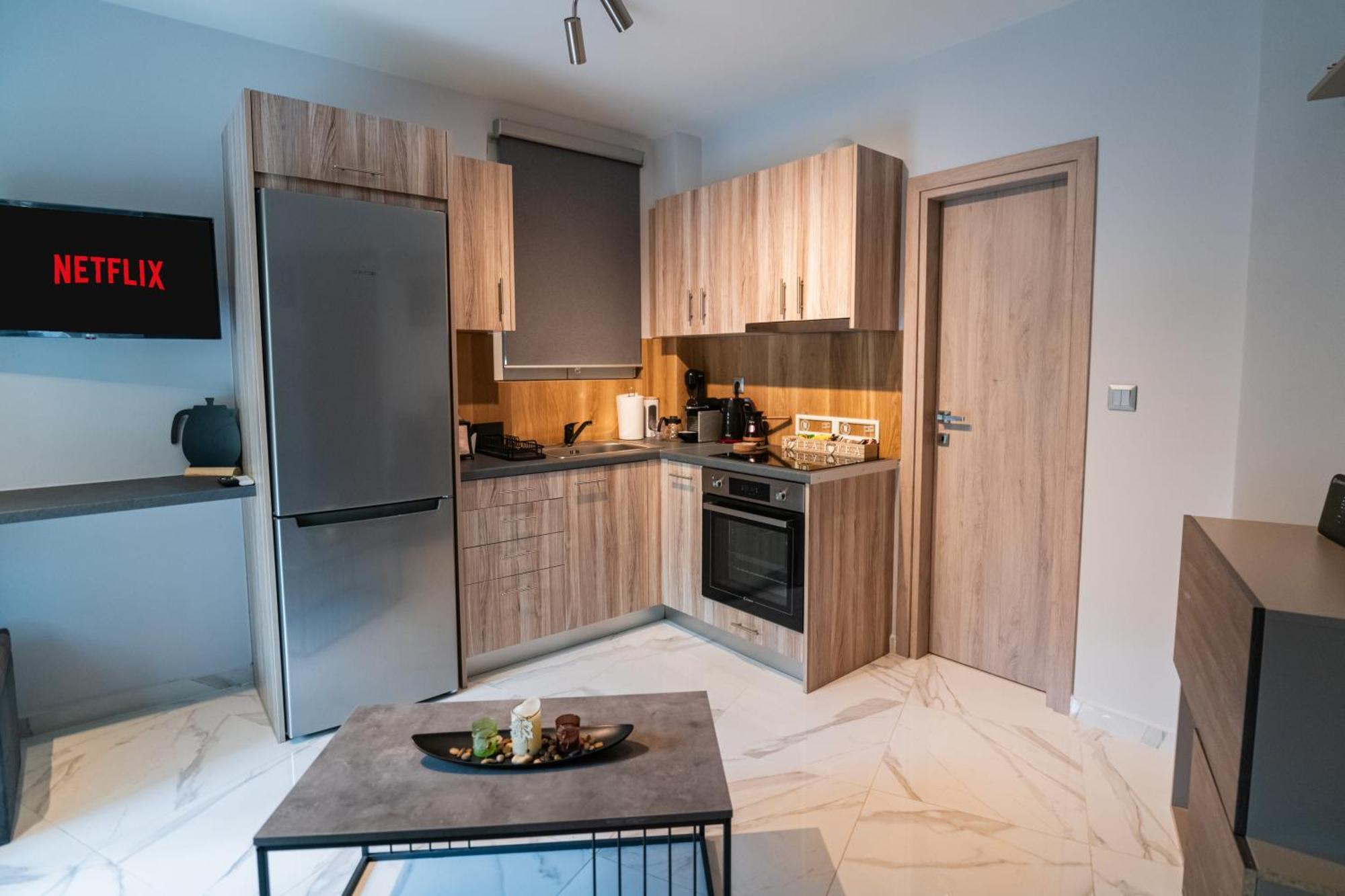 Apartment Lux Modern ανακαινισμένο 150m από την πλαζ 'έδεμ' Athen